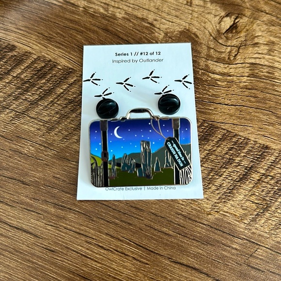 Owlcrate pins - Picture 2 of 6